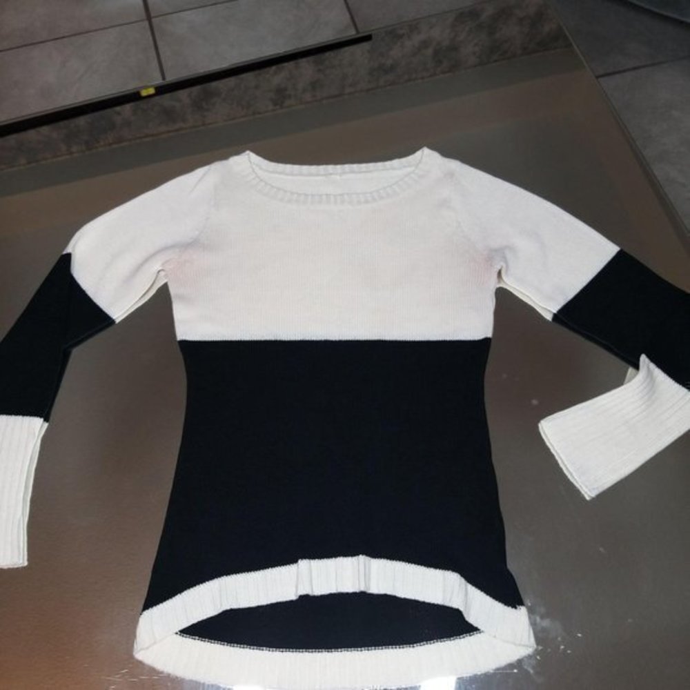 Off White & Black Block High Low Sweater